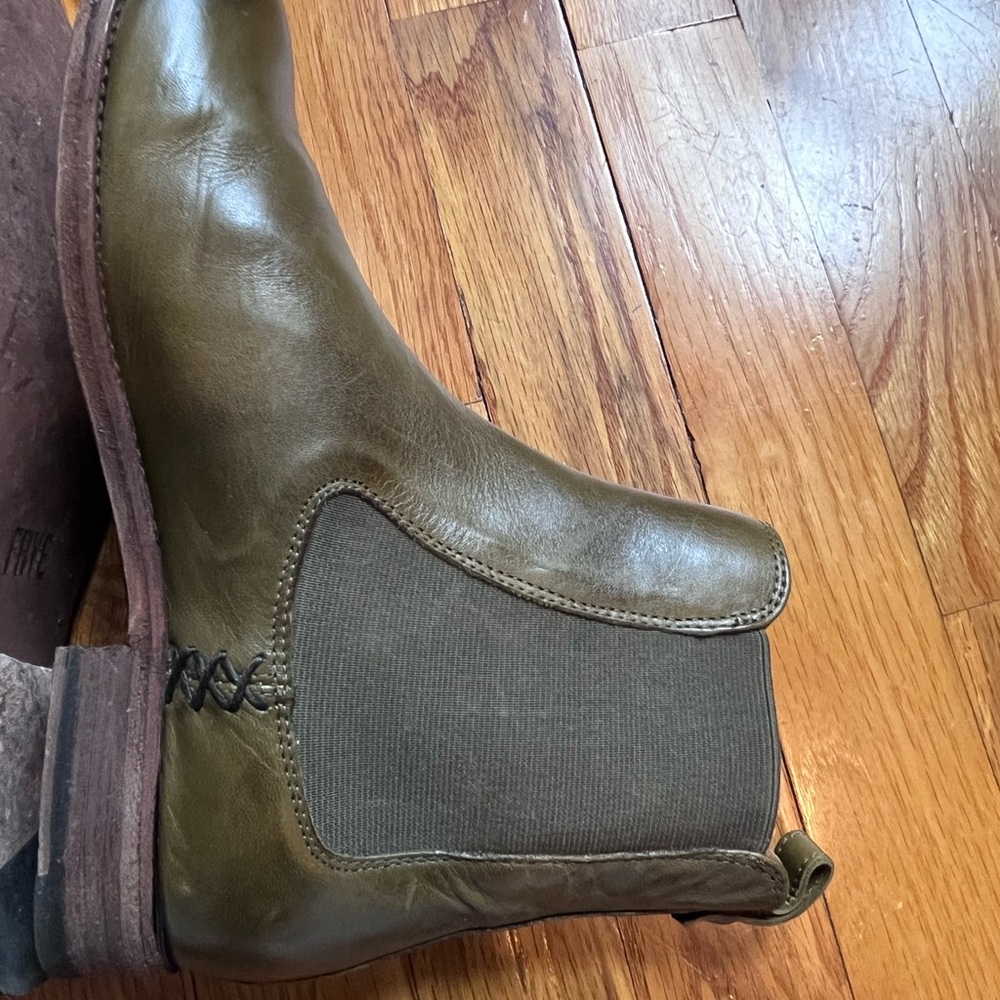 Frye Olive Green Leather Chukka Boots - Picture 10 of 13